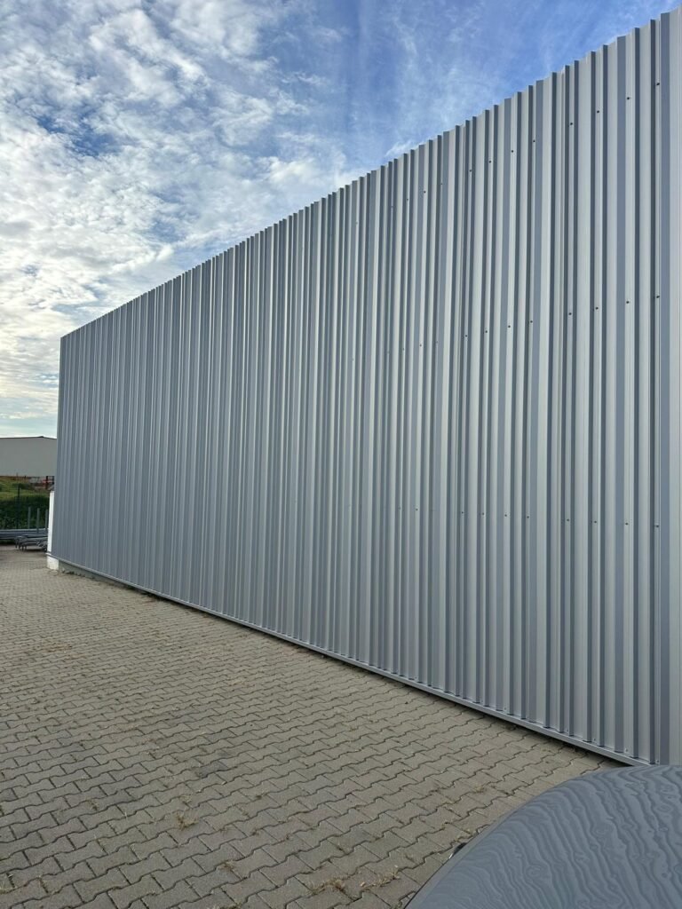 Bardage métallique et bois